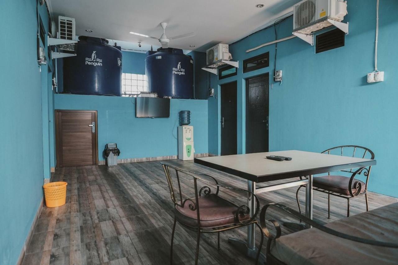 מלון ג'קרטה Reddoorz Near Rsud Koja מראה חיצוני תמונה